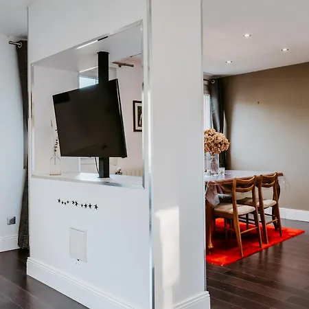 Elisabeth Apartment